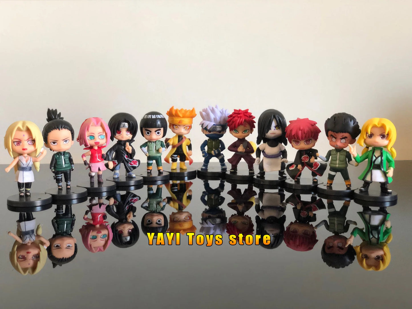 Conjunto de 12 Mini Bonecos - Naruto Shippuden